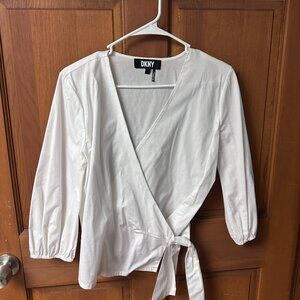 DKNY Women White Blouse Size Small In Great Shape!!